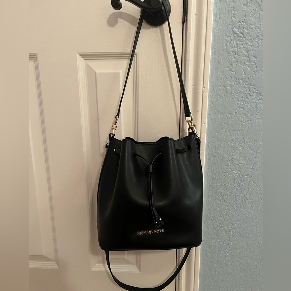 Michael Kors Black Leather Bucket Crossbody Bag